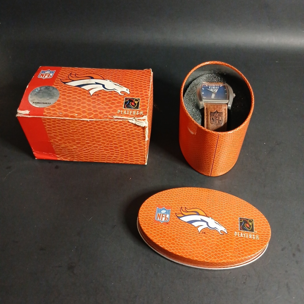 Vintage 2004 NFL Players, John Elway Denver Broncos Game Time Wristwatch